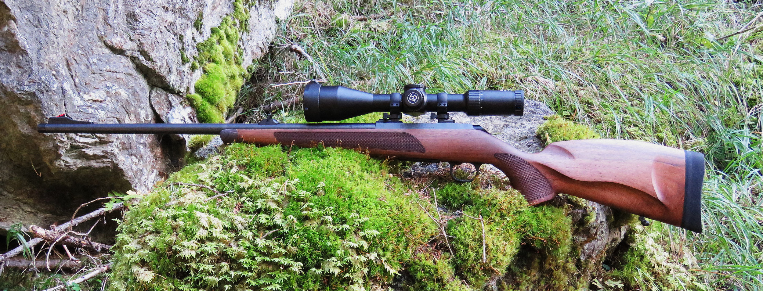 CZ 600 Luxus Cal. .223 Rem, mit Bauer HD 2-16 x 50 Abs. L7 montiert mit Hexa Lok Montage