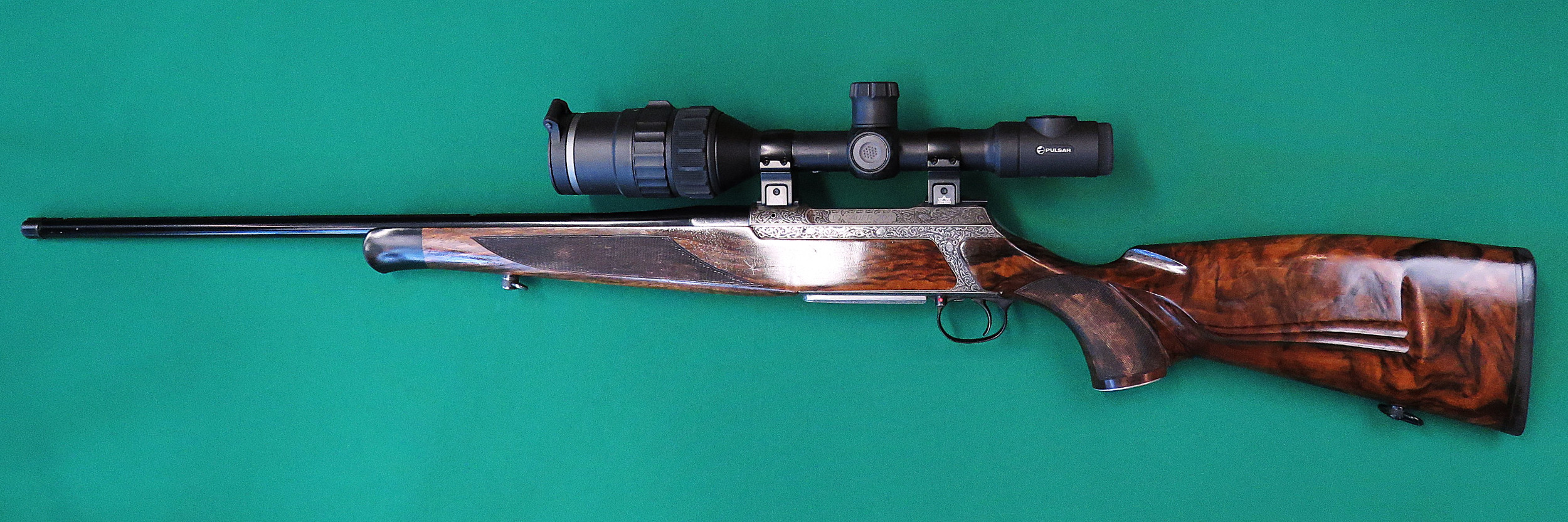 Sauer 200, Cal. .270 Win., handgeschäftet und schöne Flachstichgravur mit digitalem ZF